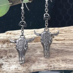 Earring with mini Bull Skull